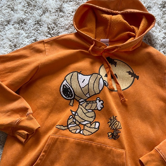 Peanuts snoopy Halloween hoodie - Picture 4 of 4